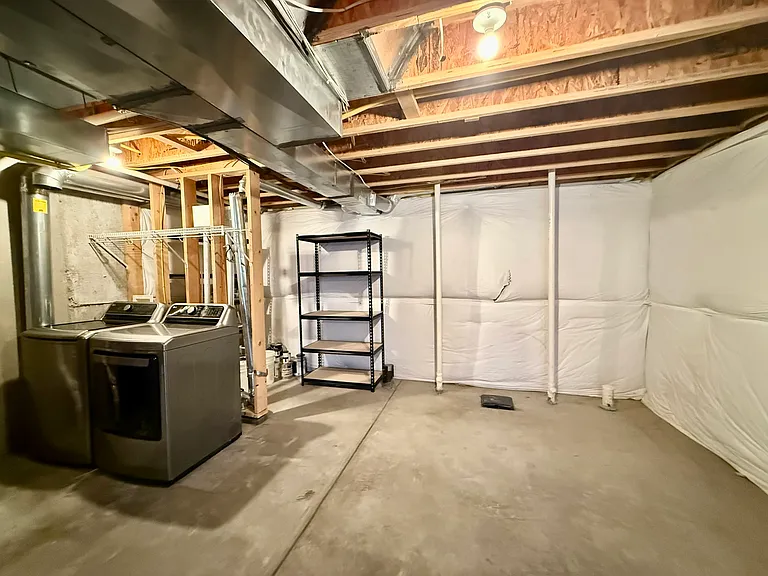 827 Apex Dr #C — Photo 37