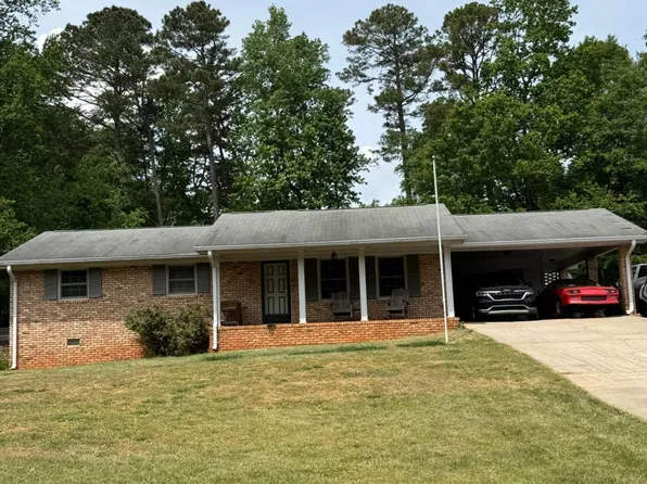 2411 Thrasher Rd, Buford, GA 30519