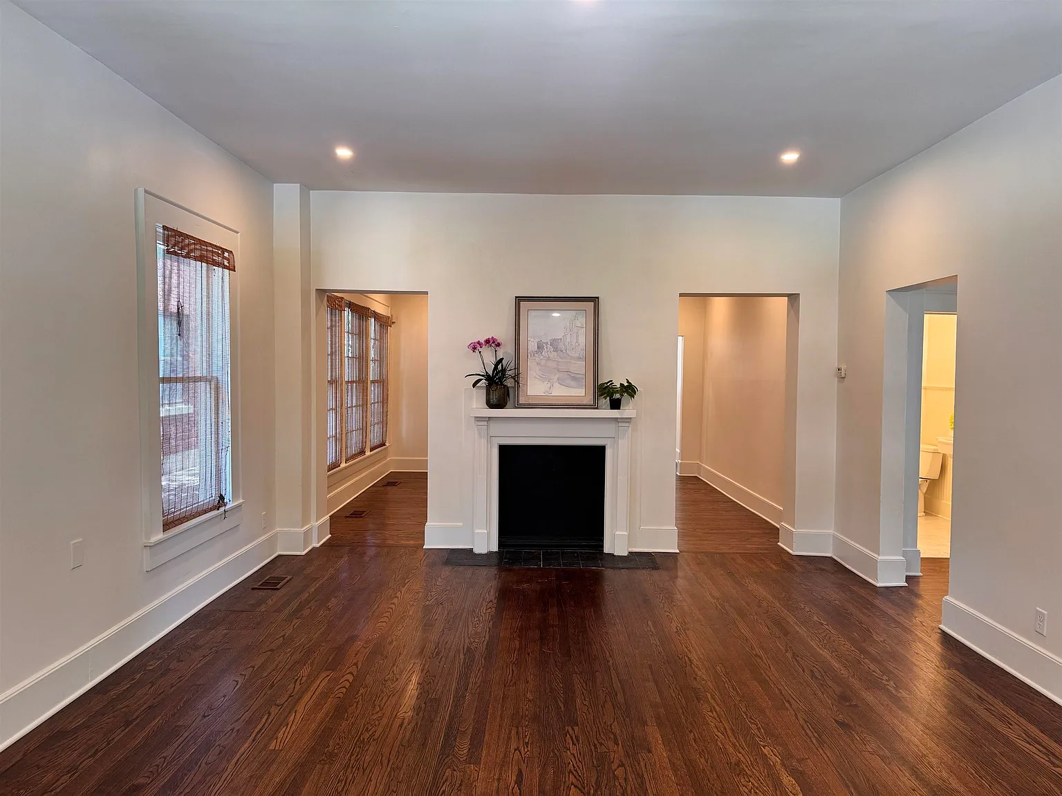 6 bed, 3.0 bath, 4009 sqft, $4,000 — Photo 3