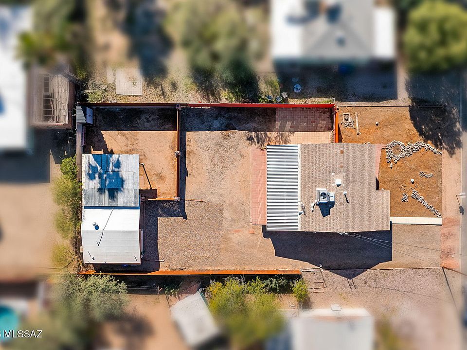 1st image of 2644 N La Verne Ave