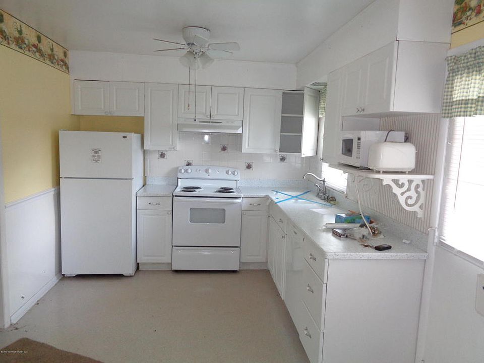 237 Huntington Dr Lakewood NJ Zillow