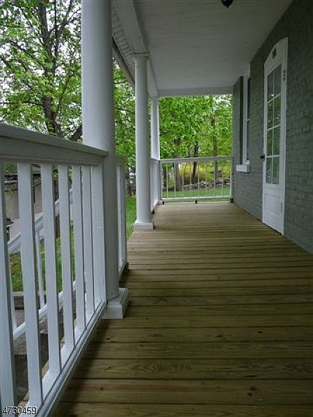 1st image of 9 Diller Ave