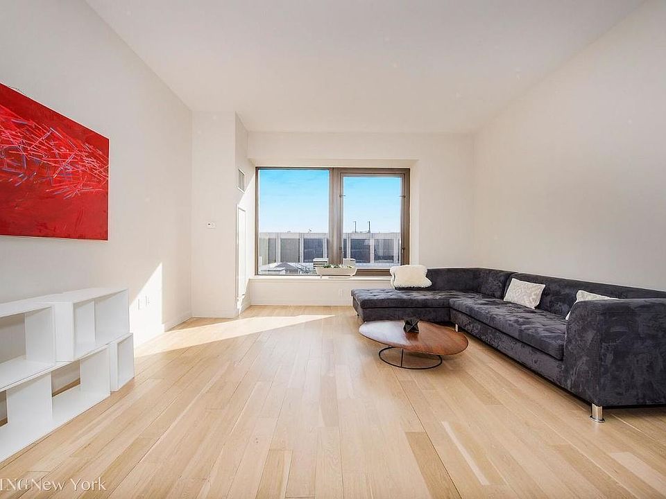 1st image of 75 Wall St APT 23G