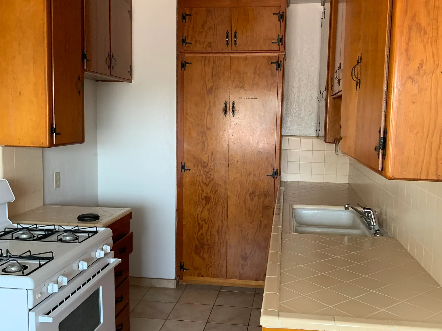 3436A Sherbourne Dr — Photo 1