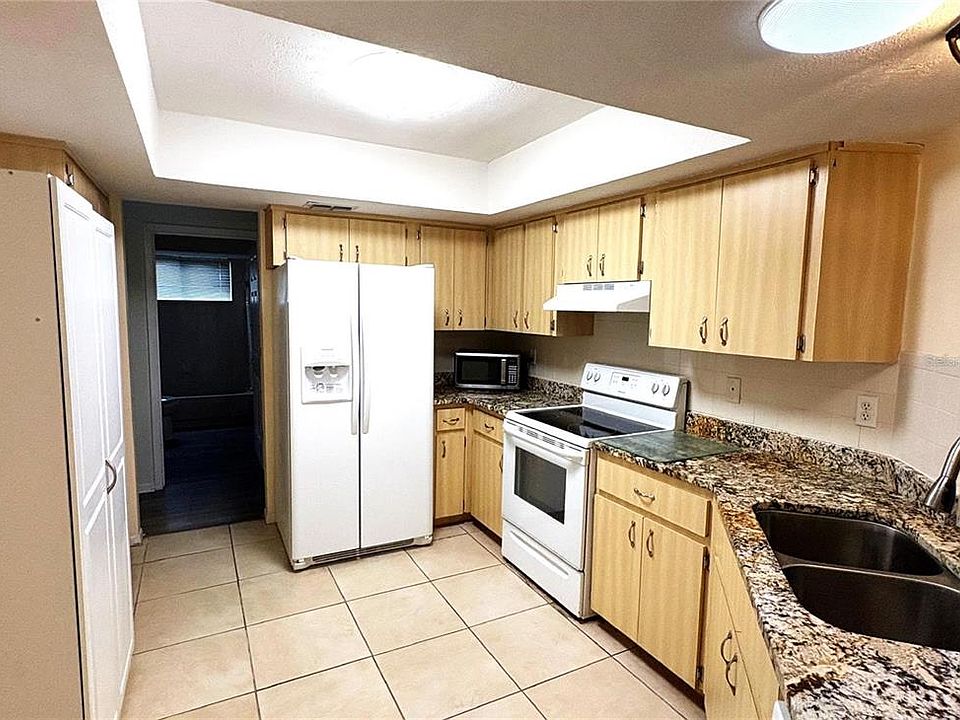 2nd image of 8954 SW 109th Ln #8954
