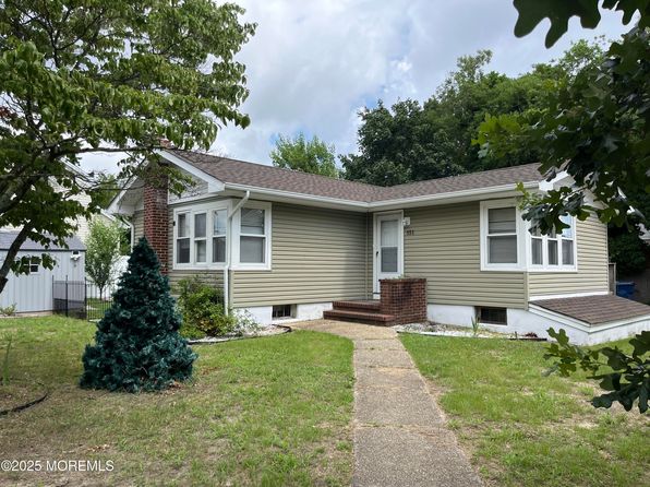 551 Capstan Ave