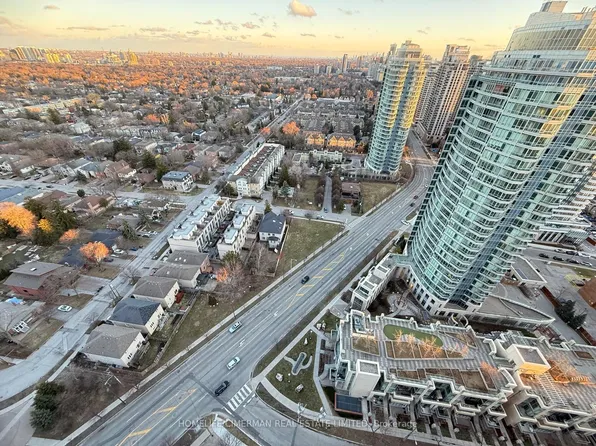 36 Olive Ave, Toronto, ON