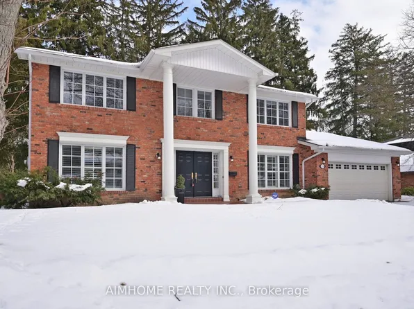 131 Castle Cres, Oakville, ON L6J 5H4