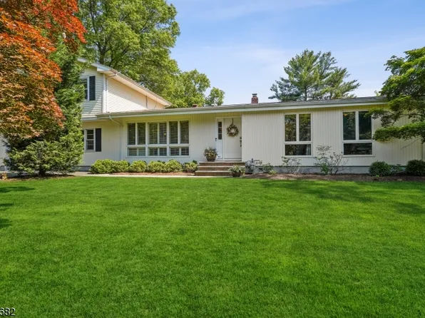 11 Arthur Dr, Parsippany-Troy Hills Twp., NJ 07054