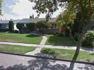 11431 105th St NW #1A, Edmonton, AB T5G2M9