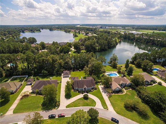 5th image of 179 Wood Crest Cir