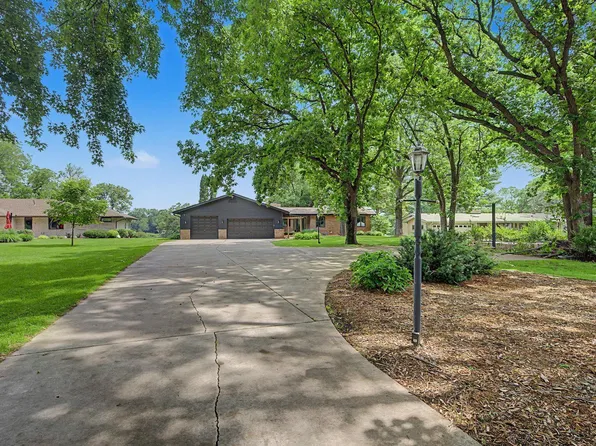 725 Bradford Ave, Champlin, MN 55316