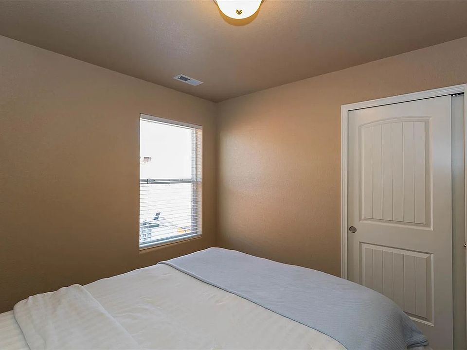 1st image of 9543 Copper Canyon Ln