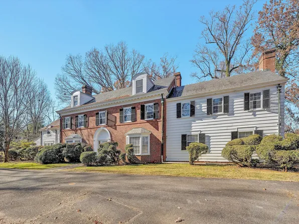 934 Commander Dr, Roanoke, VA 24012