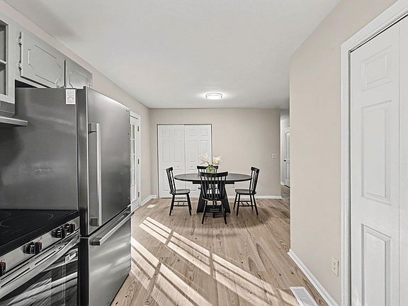 5th image of 7228 Ashley Dr