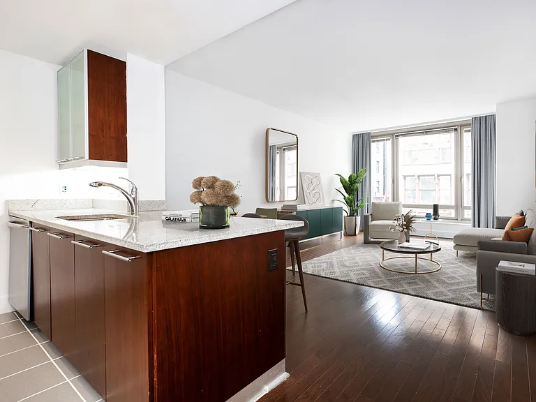 37 W 21st St #205 — Photo 3