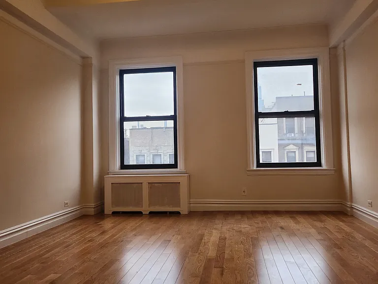 207 W 106th St #4D — Photo 4