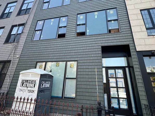 12 Locust Street image 1 of 24