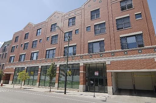 1st image of 2840 N Lincoln Ave APT H1