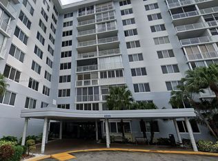4200 Hillcrest Dr APT 206, Hollywood, FL 33021