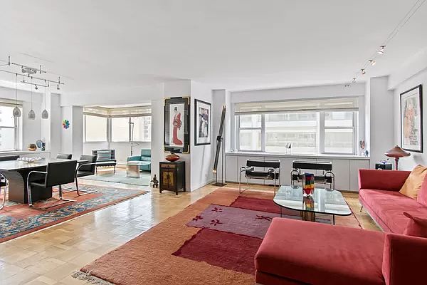 1st image of 150 E 69th St #10B