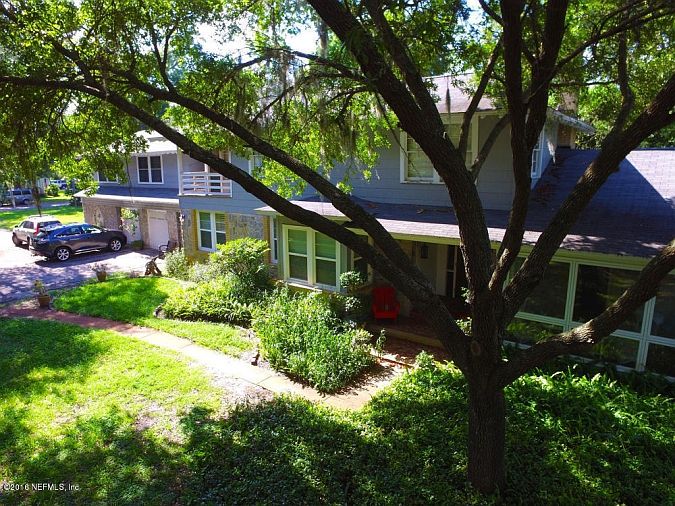 1st image of 1927 Woodmere Dr