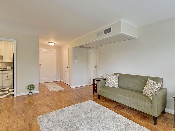 5th image of 6504 Potomac Ave APT B1