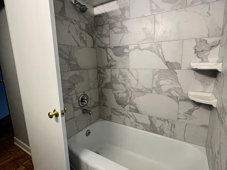 1408 Hinman Ave #1W — Photo 10