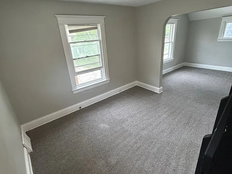 12918 Ferris Ave — Photo 12