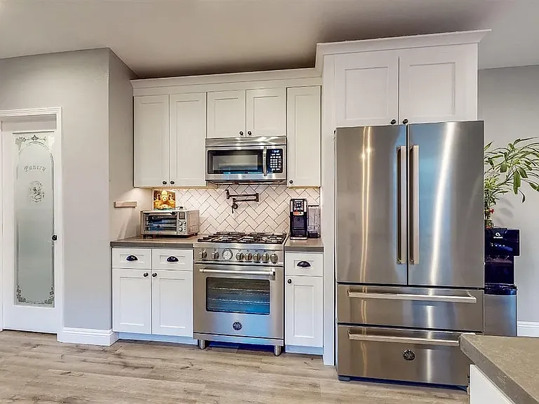 1609 Hopper Ave — Photo 8