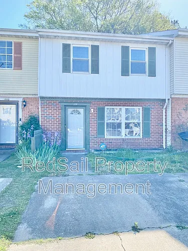 1114 Clear Springs Rd Photo 1