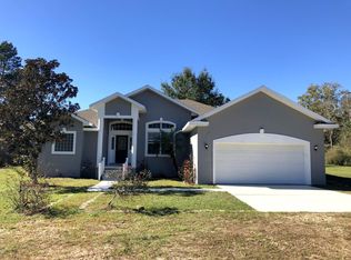 105 Woods Ln, Interlachen, FL 32148