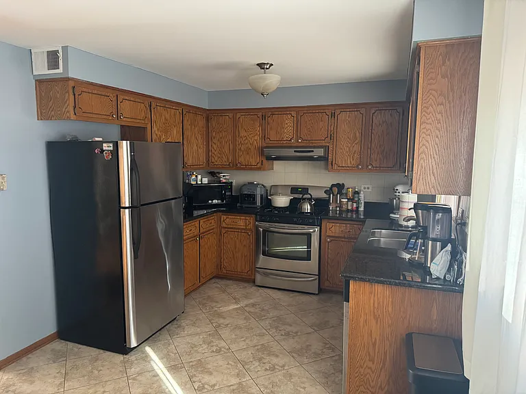 5973 N Northwest Hwy #2C — Photo 3