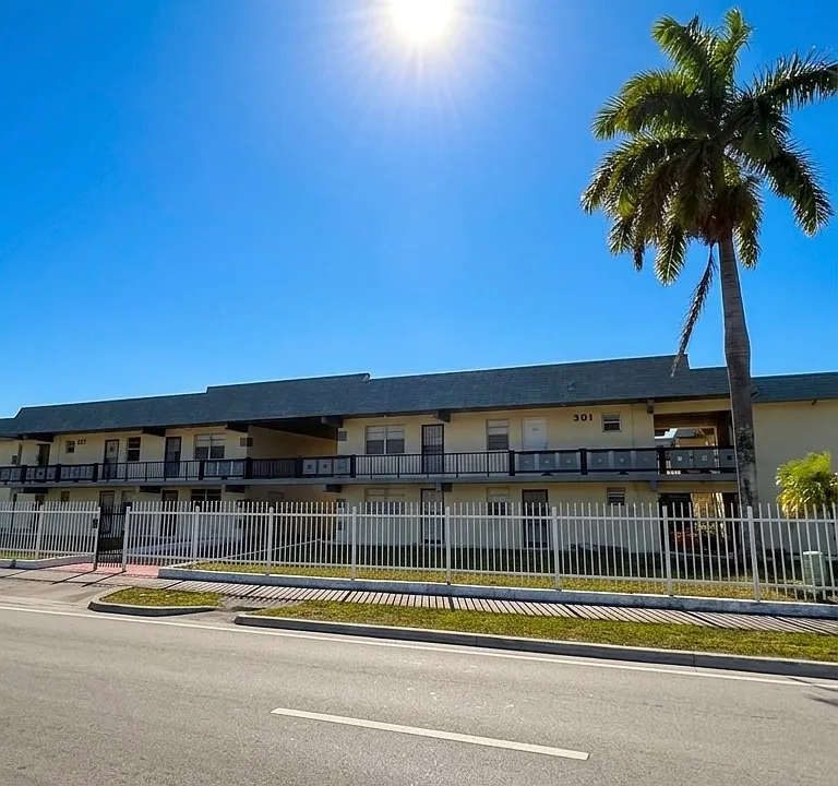 301 NW 177th St #201
