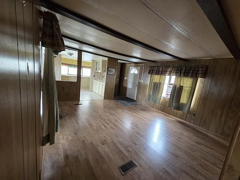 27 Black Bear Rd — Photo 2