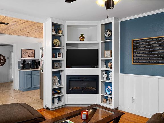 4th image of 1912 Shannon Rd