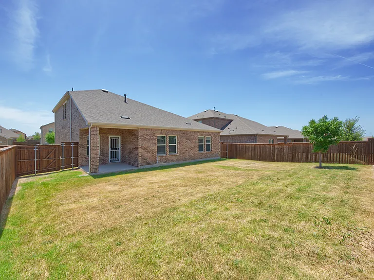 6225 Bracken Dr — Photo 21