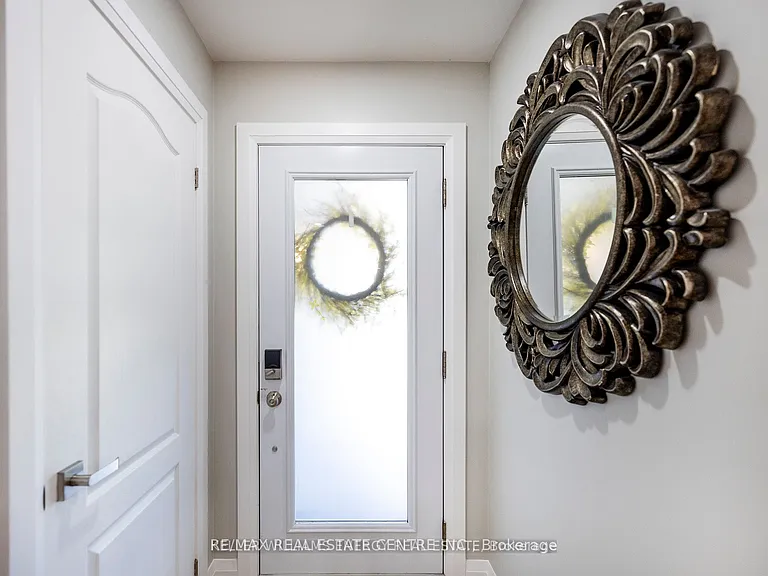 36 Padfield Dr — Photo 4