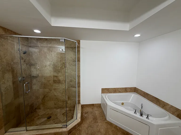 3030 NE 188th St #509 — Photo 15