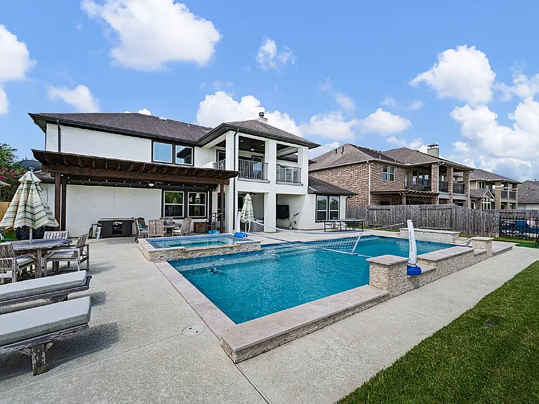 4627 Miramar Dr — Photo 45