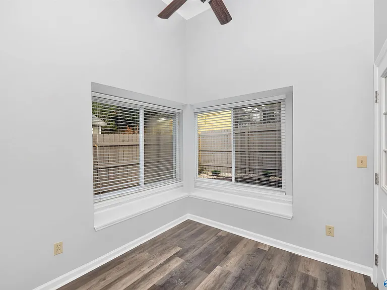 109 Briargate Ln — Photo 12