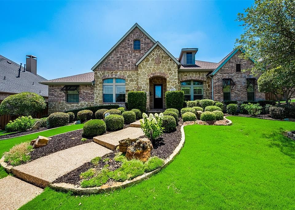 1st image of 2333 Maidens Castle Dr