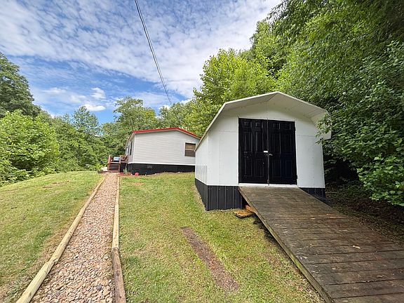 5th image of 663 Sol Hollow Rd