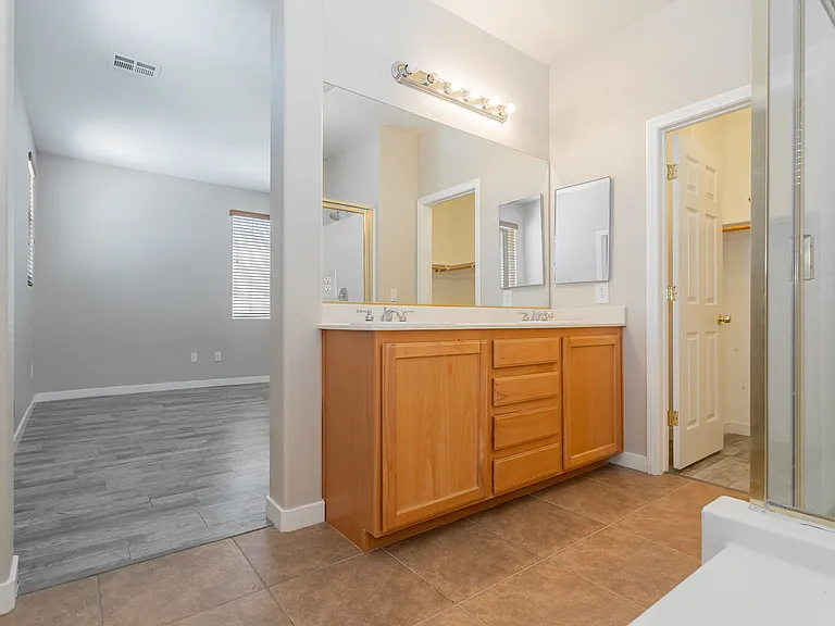8611 Splendid Leaf Ct — Photo 25