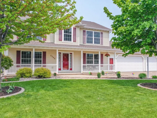 W5566 Bailey Dr, Appleton, WI 54915