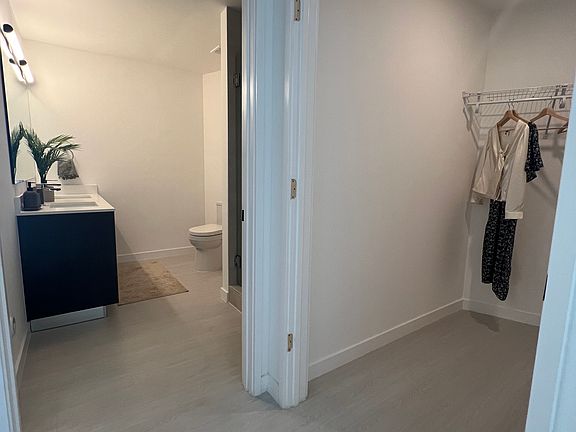5th image of 2754 NW 17th St #323