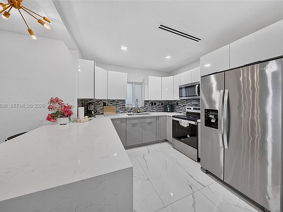 3rd image of 231 NW 44th St
