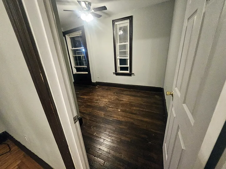 20 Moreland St #2 — Photo 3