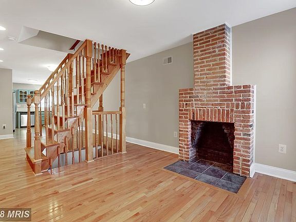 Living Room w/ Faux Fireplace
