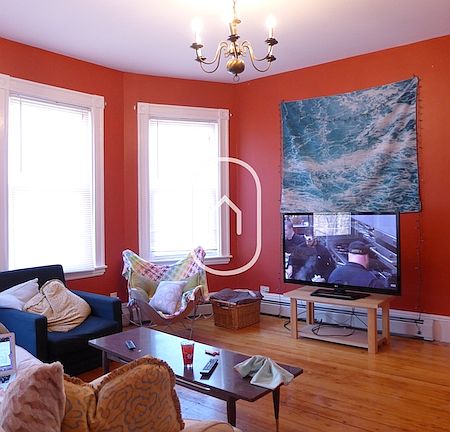 4th image of 28 Fisher Ave #22